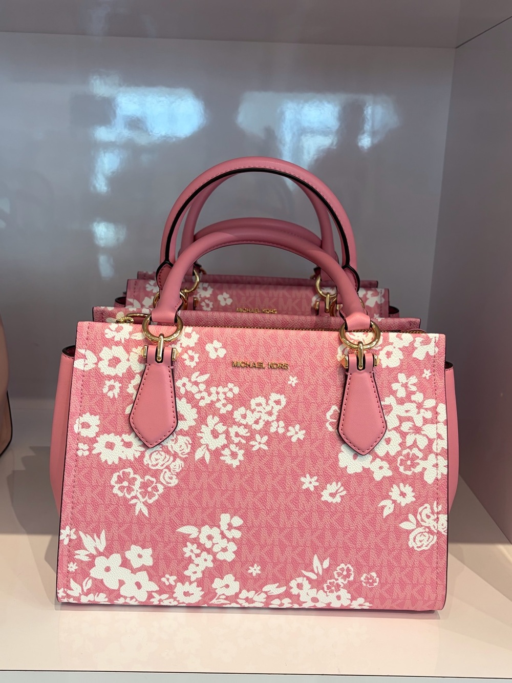 MICHAEL KORS Marilyn Medium Printed Signature Logo Satchel Crossbody
Carnation - Picture 7 of 12